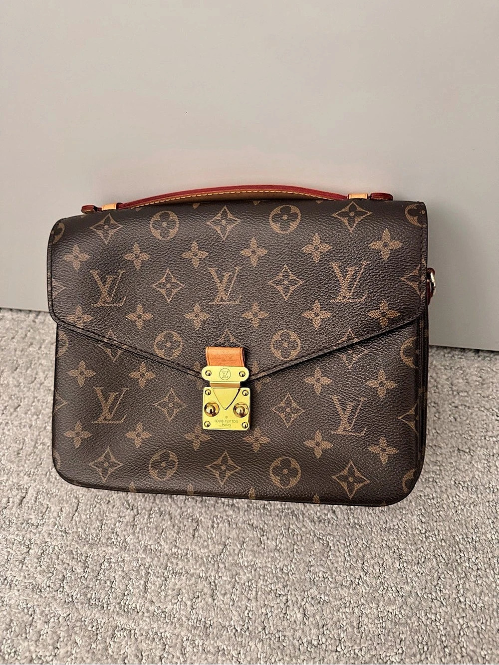 Louis Vuitton Pochette Métis